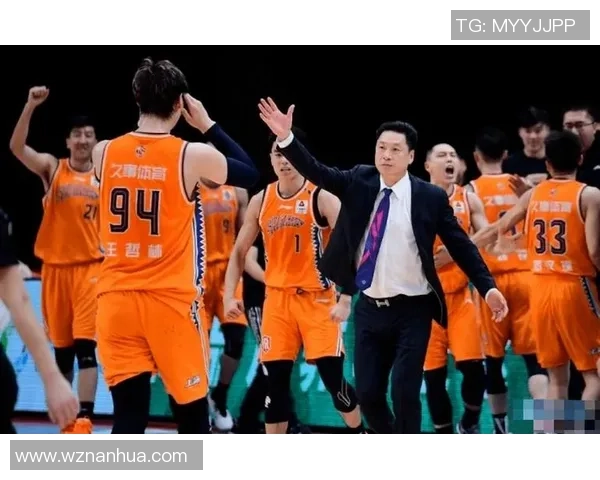 阿特莱斯与美洲狮的激烈对决引发球迷热议与期待